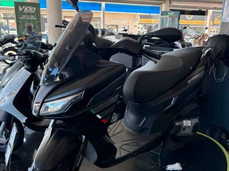 Aprilia 50 SXR 2025 comme neuf 210 kms