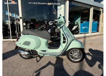 VESPA GTS 125 CLASSIC 2025 160 KMS ETAT NEUF 