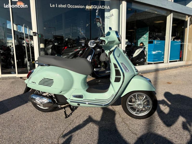VESPA GTS 125 CLASSIC 2025 160 KMS ETAT NEUF 